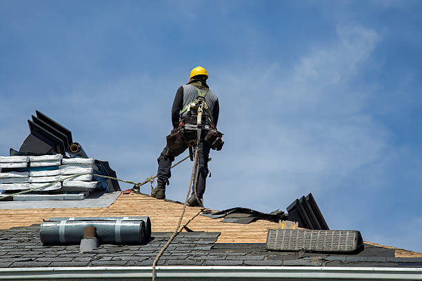 Professional Roof Replacement technician working in Los Lunas, NM